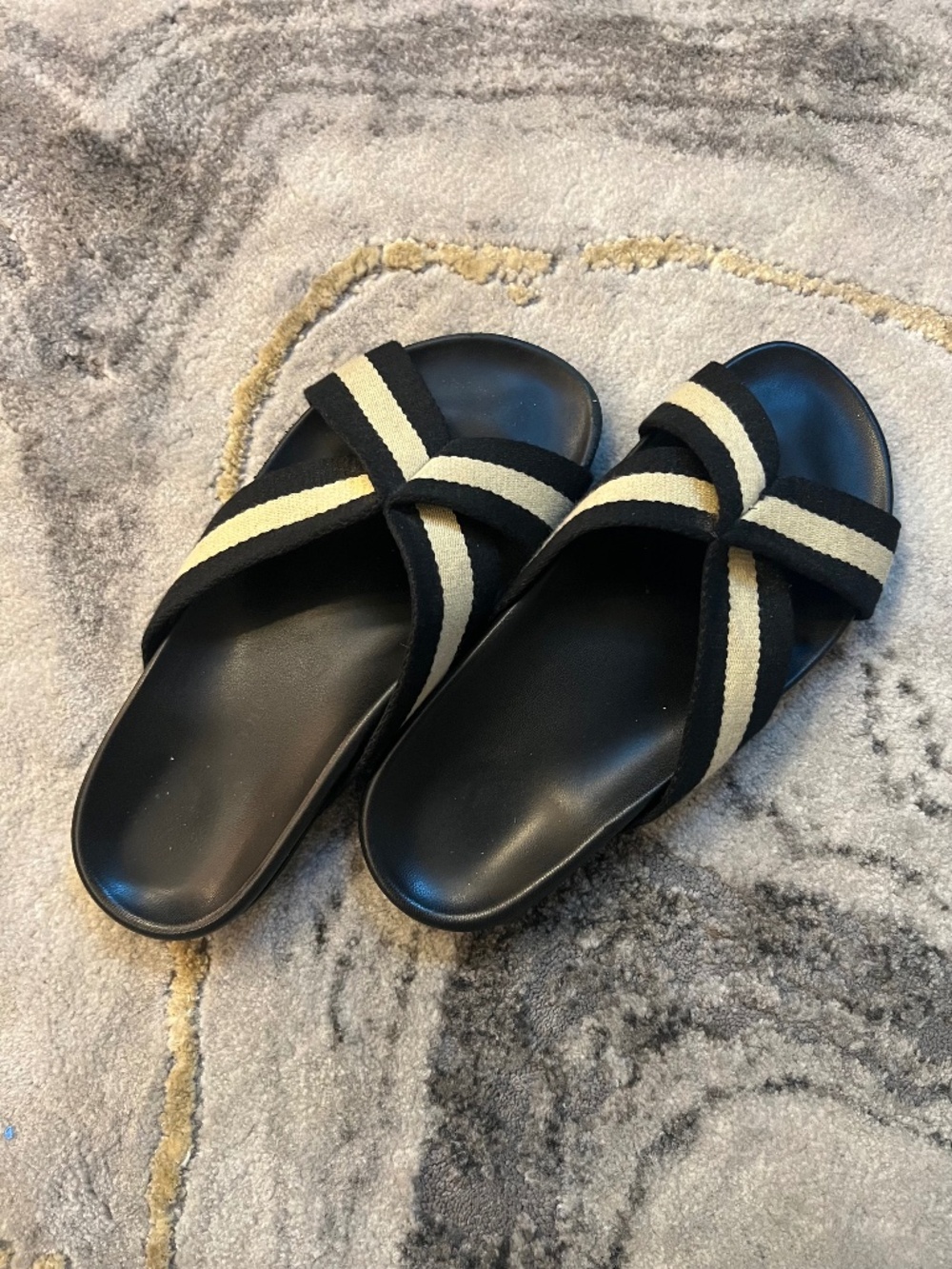 Jenni Kayne Cross over Slides